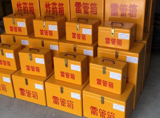 兴仁玻璃钢雷管箱的使用寿命一般是多少？